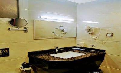 کاراوان جداح هتل