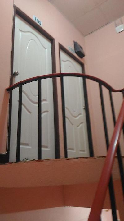 کرابی بد اسلیپ هتل