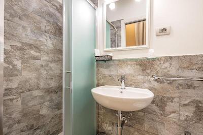 بی بی مای وی