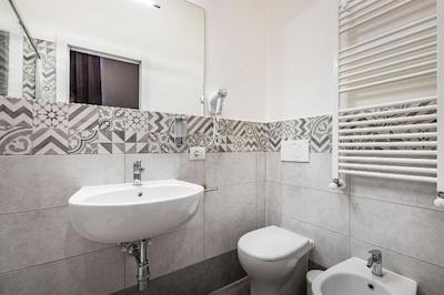 بی بی مای وی