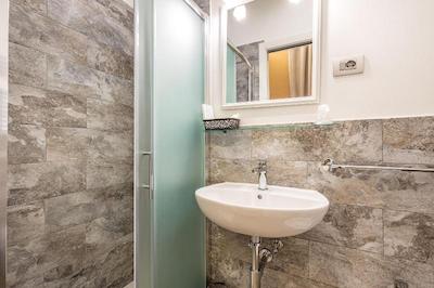 بی بی مای وی