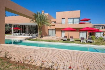 پالایس دار سور