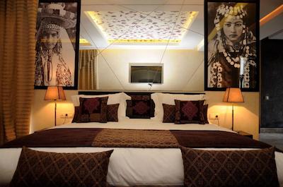 پالایس دار سور