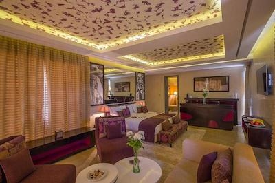 پالایس دار سور