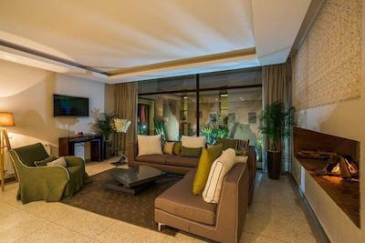 پالایس دار سور