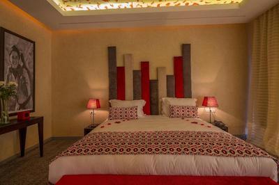 پالایس دار سور