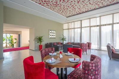 پالایس دار سور