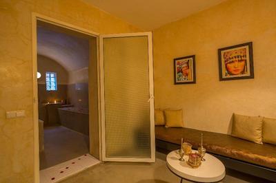 پالایس دار سور