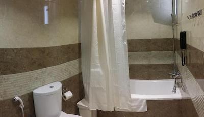 ریماس هتل سویتز