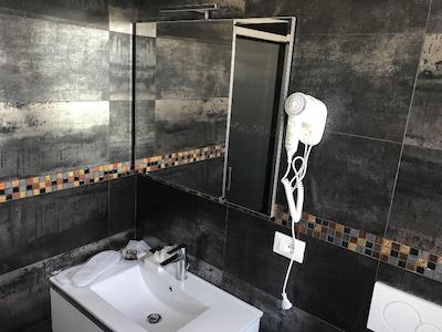 هولابولوگنا