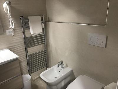 هولابولوگنا