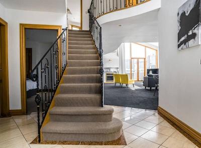 یو سوییتز آن کورتنی