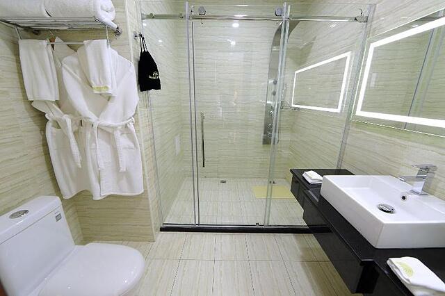 داماس اینترنشنال هتل