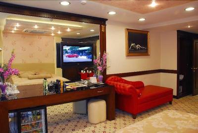 آدانا ارتن اوتل