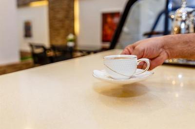 مدهال هتل آپارتمنتز