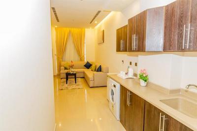 مدهال هتل آپارتمنتز