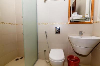 مدهال هتل آپارتمنتز