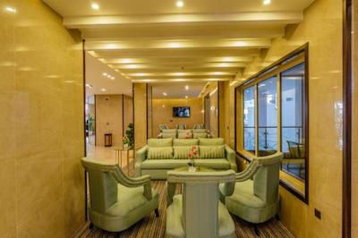 مدهال هتل آپارتمنتز