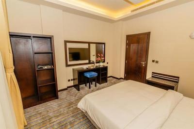 مدهال هتل آپارتمنتز