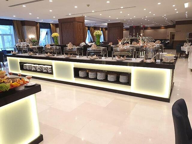 النخبه رویال این