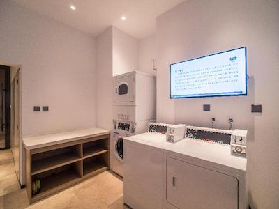 هالیدی این اکسپرس کانمینگ وست