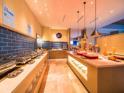 هالیدی این اکسپرس کانمینگ وست