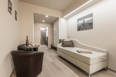 استوریا دلوکس رومز