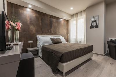 استوریا دلوکس رومز