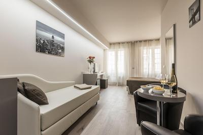 استوریا دلوکس رومز