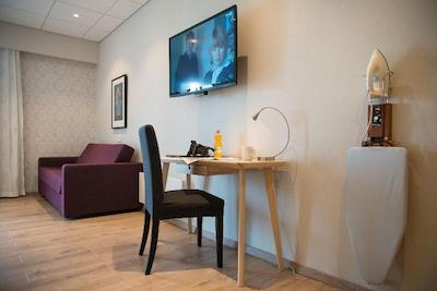 الماس هتل استورد ای اس