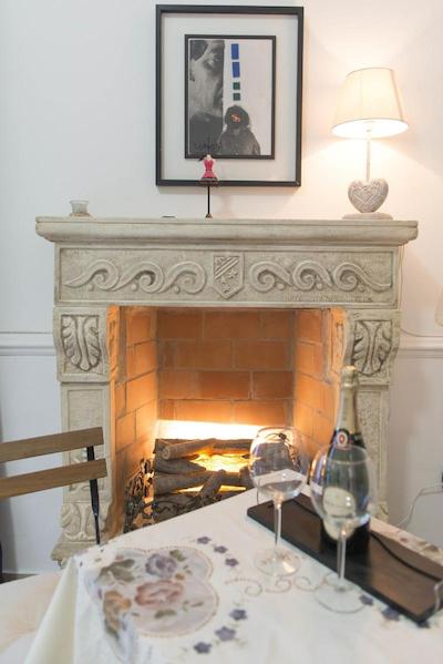 لاتیتیا گست هاوس 32