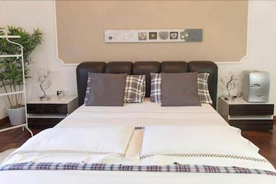 لاتیتیا گست هاوس 32