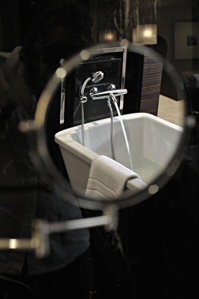 له مریدین بانکوک