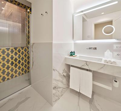 د بریتانیکو نیپلز کوریو کالکشن بای هیلتون