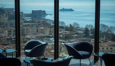 د بریتانیکو نیپلز کوریو کالکشن بای هیلتون