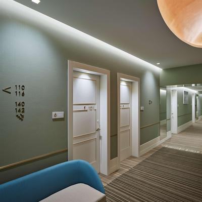 د بریتانیکو نیپلز کوریو کالکشن بای هیلتون