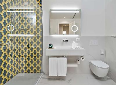 د بریتانیکو نیپلز کوریو کالکشن بای هیلتون