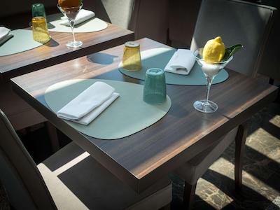 د بریتانیکو نیپلز کوریو کالکشن بای هیلتون