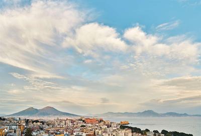 د بریتانیکو نیپلز کوریو کالکشن بای هیلتون