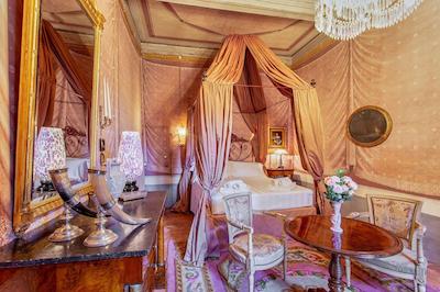 پلازو نوبایل دی سن دوناتو