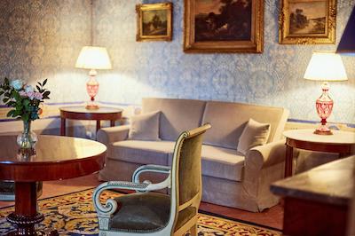 پلازو نوبایل دی سن دوناتو