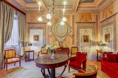 پلازو نوبایل دی سن دوناتو