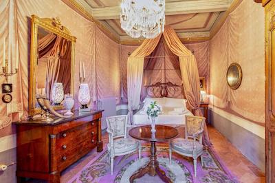 پلازو نوبایل دی سن دوناتو