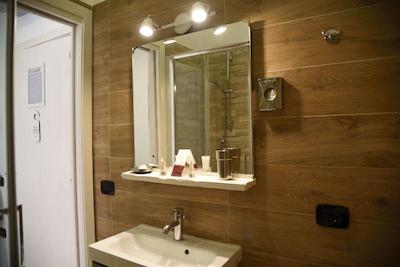 بی بی فیلانجیری