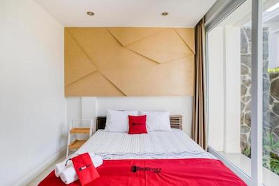 رد دورز نیر یونیورسیتاس ایسلام اندونزیا