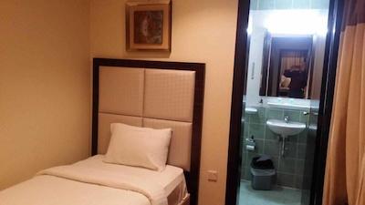 وایت مون رزیدنس