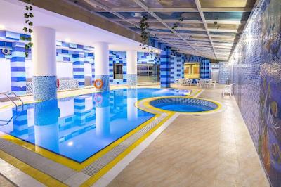 وایت مون رزیدنس