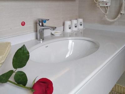 گرین تری این انکینگ یوزینزیان