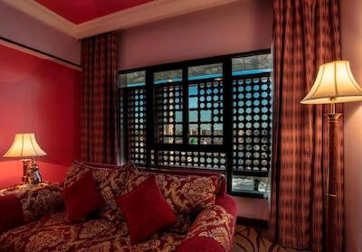 طیبا آراک سویتز