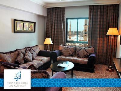 طیبا آراک سویتز